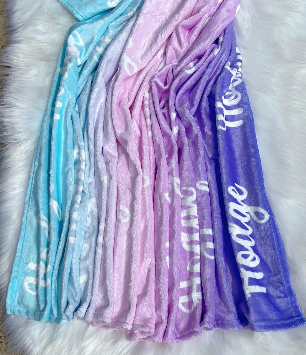 PINK FRIDAY BOUTIQUE PREORDER: Custom Repeating Name Blankets